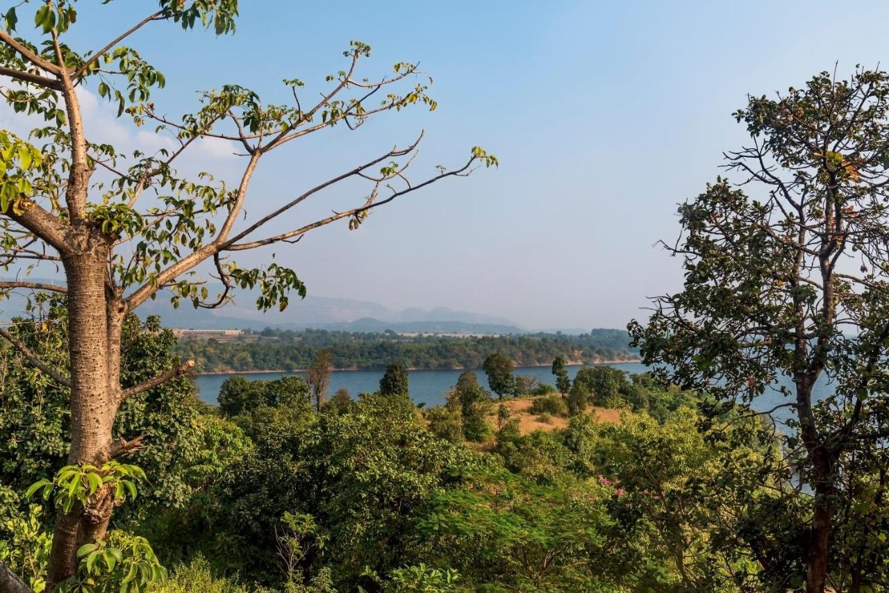 Saffronstays Anantham, Kamshet - Pet-Friendly Lakefront Villa With A Huge Verandah Nethersole Dam Екстериор снимка